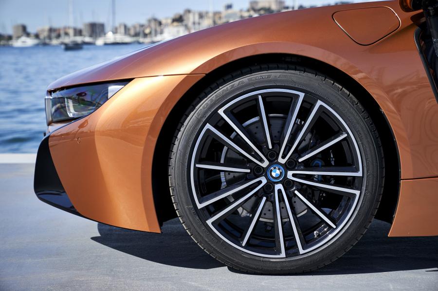 Колеса BMW i8 Roadster (I15) 2018 года  (WW) (фото 75 из 198)